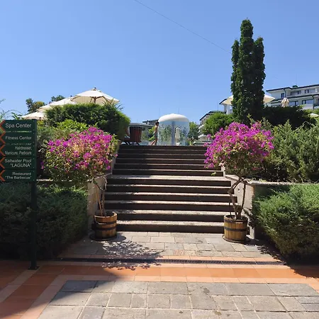 Emerald Wellness & Равда