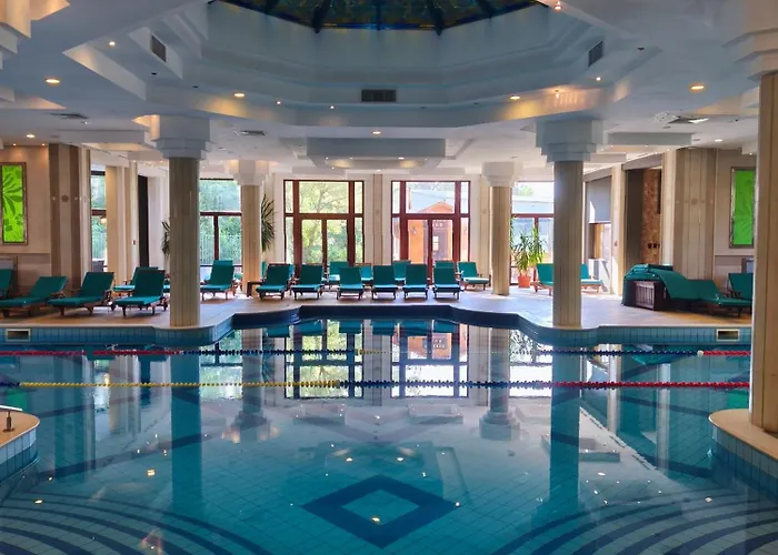 Emerald Wellness & *